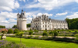 Chenonceaux castle in France