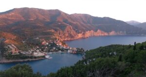 Найкращий спосіб пізнати Грецію і Кікладські островиЯхтинг в Греції з ББ Яхтинг