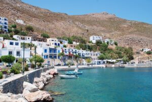 Найкращий спосіб пізнати Грецію і Кікладські островиТілос Яхтинг в Греції з ББ Яхтинг