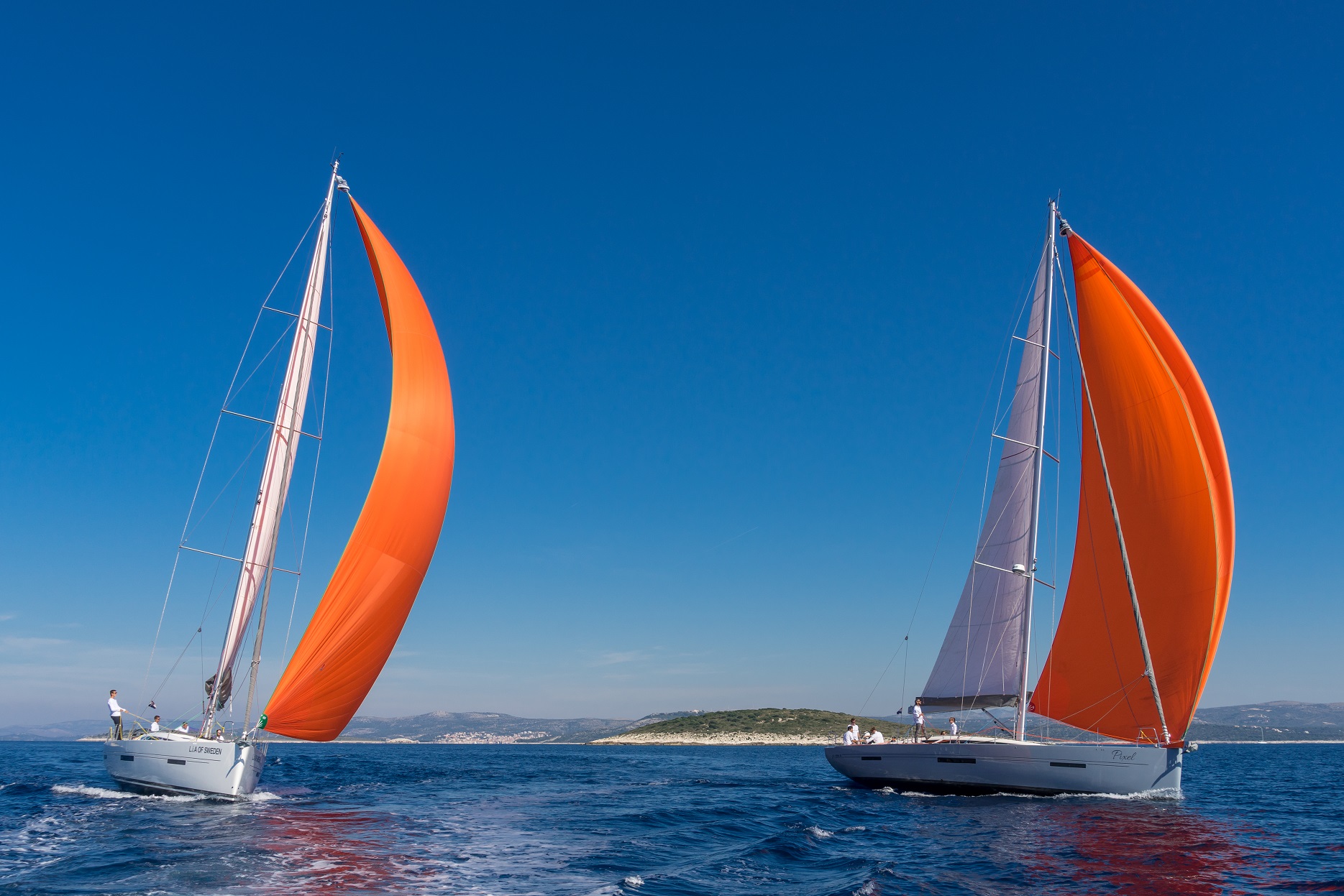 More Boats More 55-182 slide Investing in a sailing yacht will give you the opportunity to receive a high annual income and reliably protect your money. Call!